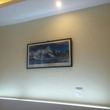 Bed And Breakfast Thamel Katmandu Oda fotoğraf