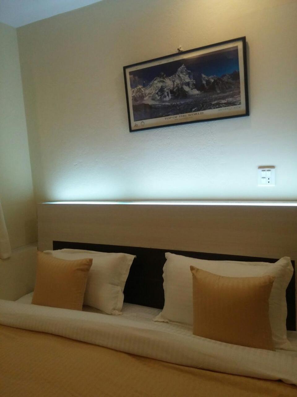 Bed And Breakfast Thamel Katmandu Oda fotoğraf